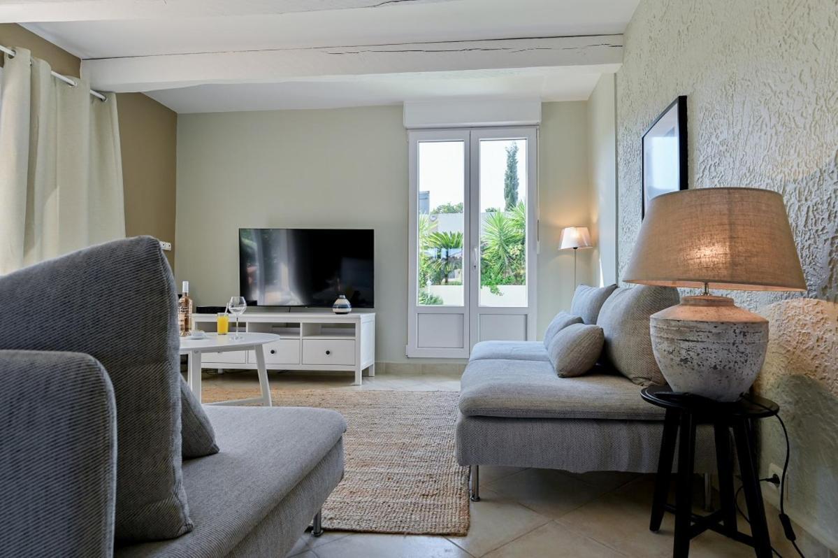 Residence La Menado Кавалере-сюр-Мер Екстериор снимка