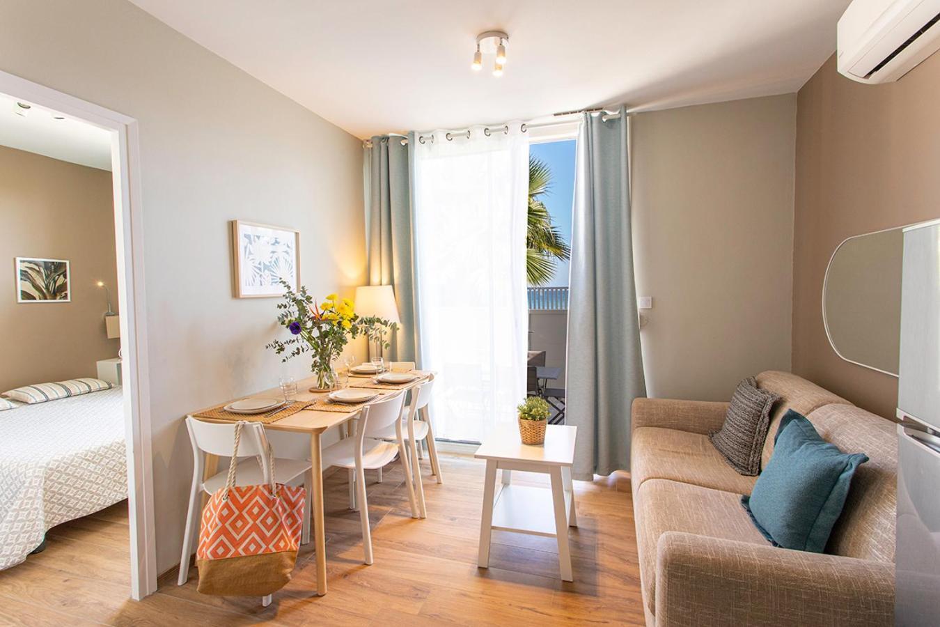 Residence La Menado Кавалере-сюр-Мер Екстериор снимка