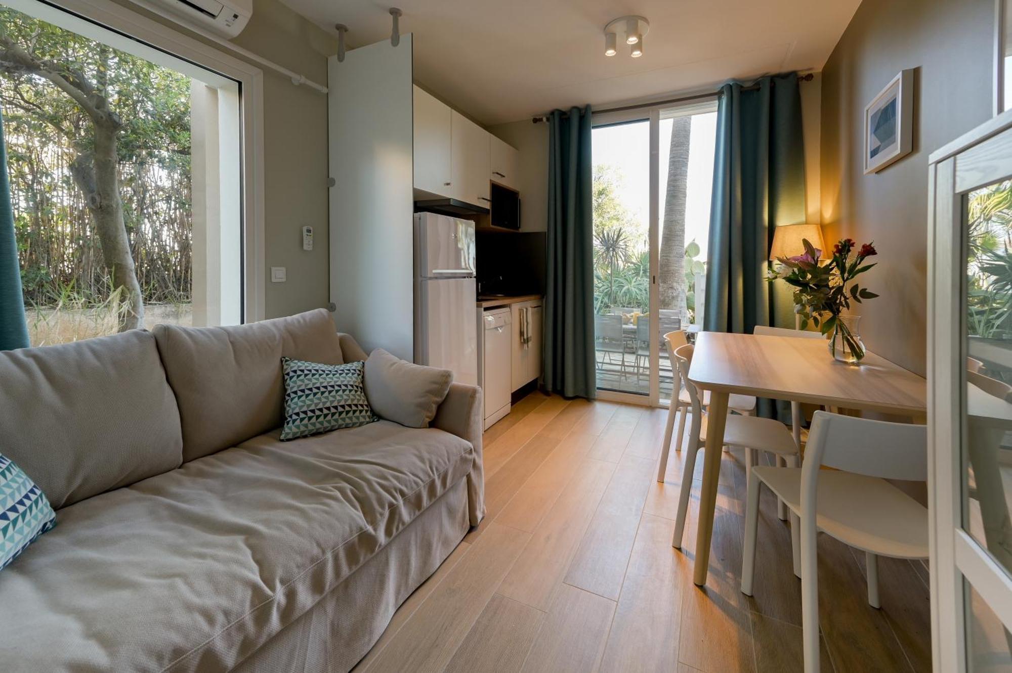 Residence La Menado Кавалере-сюр-Мер Екстериор снимка